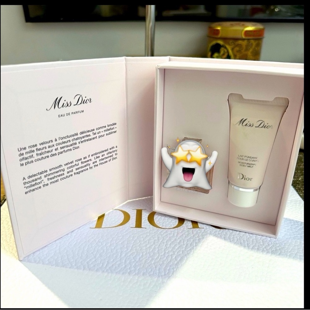 NWT Miss Dior gift set in magnetic box